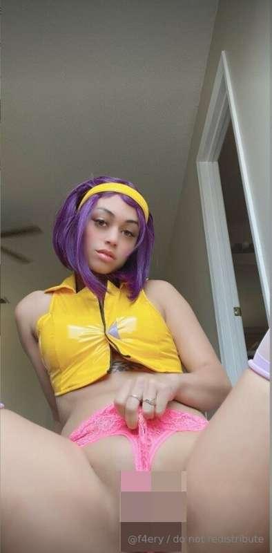🔥🔥💛***Yellow lingerie Strip tease***💛 See me remove my linge..