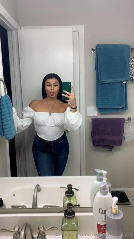 🍭 lemme drain that cock before the weekend starts 😈 tip $20 ..