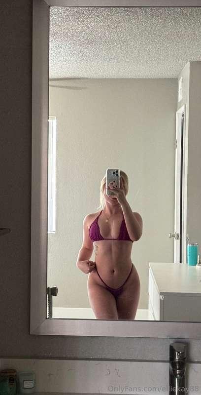 Can you handle all this? …Didn’t think so 😏🍑
