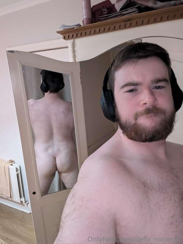 Very sleepy and hungover, enjoy some buns