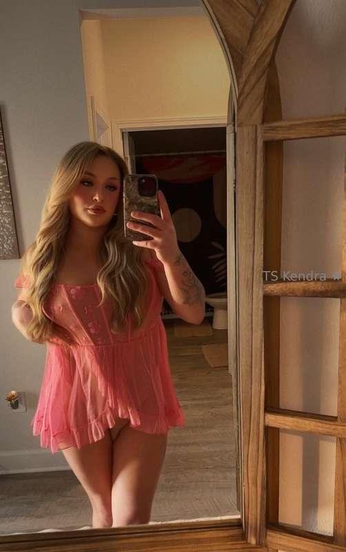 Feeling sexy in my new lingerie 🥰