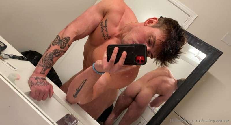 👀🍑