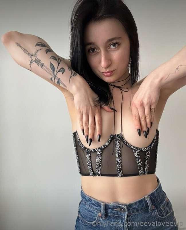 I want to relax before starting a new week, go shopping with..