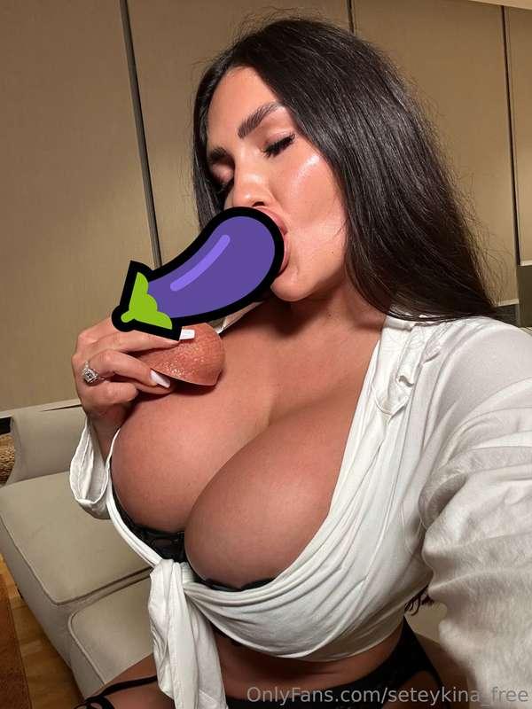 Wish this was your d*ck🙈