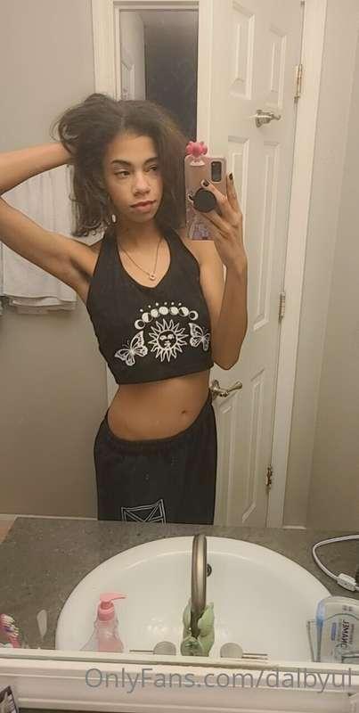 Late nights 🌙🌃