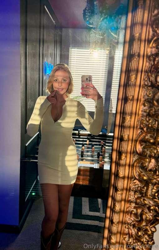 Feeling extra sexy today@lovelylo316 