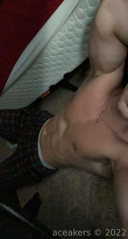 im bored hmu