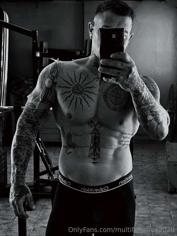 🔥😉## @chinoluz 💣🔥         🍆   📸    🎥   🧨  💥 🦶🦶  ##No money 🤑..