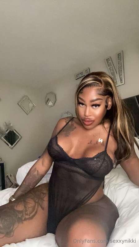 sexxynikki image #0