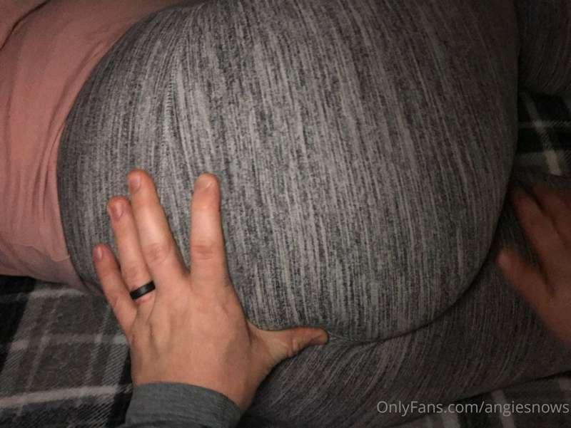 Highly Requested Video🥰 
Booty Massage In My Favorite Lulu’s..