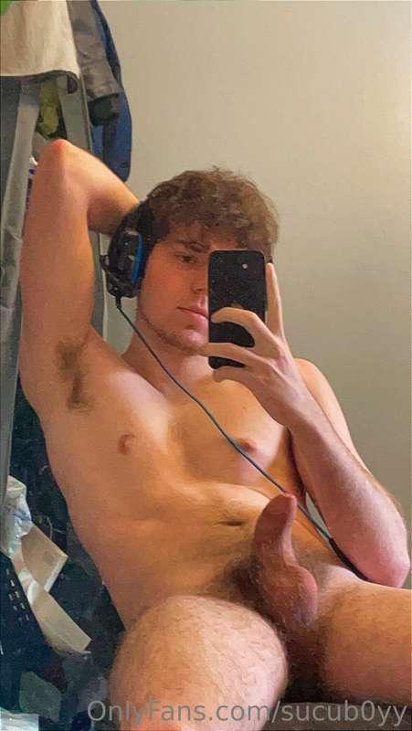 your big dick gamer bf!