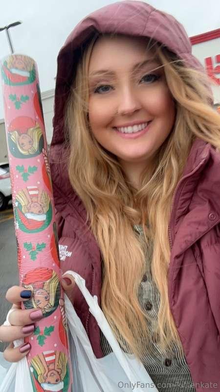 Merry Christmas Eve 🎄 It’s a very rainy and windy one for me..