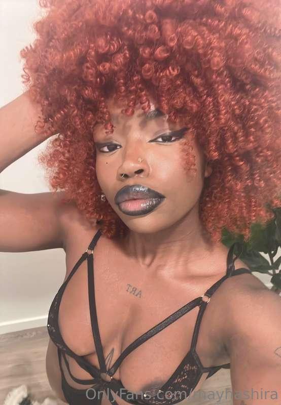 🤳🏾