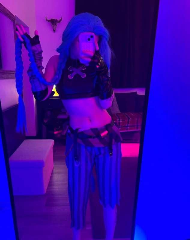 Should we do a jinx nsfw video? 