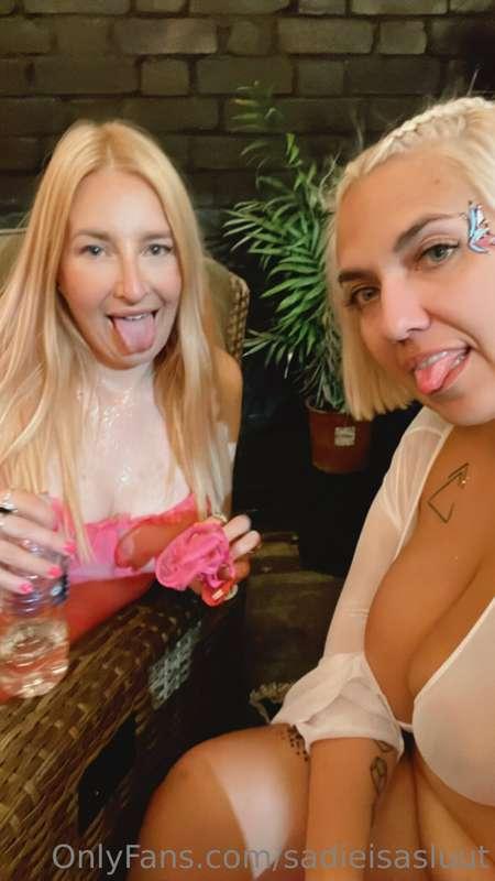 Wanna see us share a cock at a dirty sex club?? Check your D..