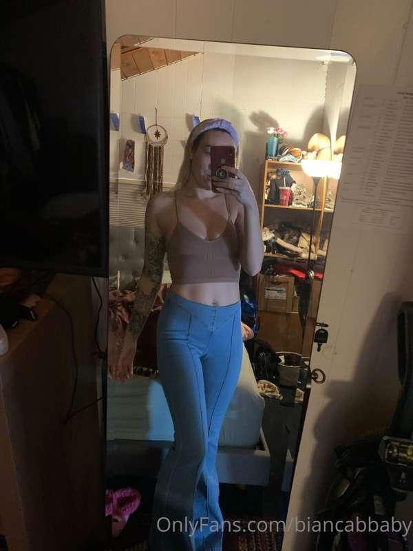 Who wants to buy me shoes to match this outfit? 😘