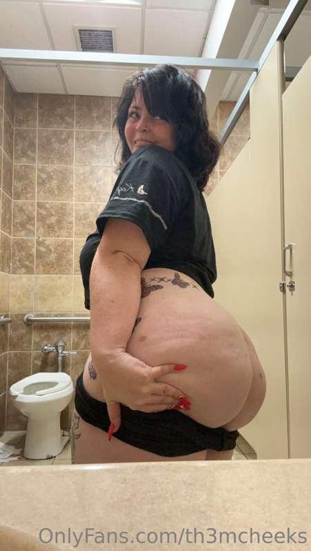 th3mcheeks image #2