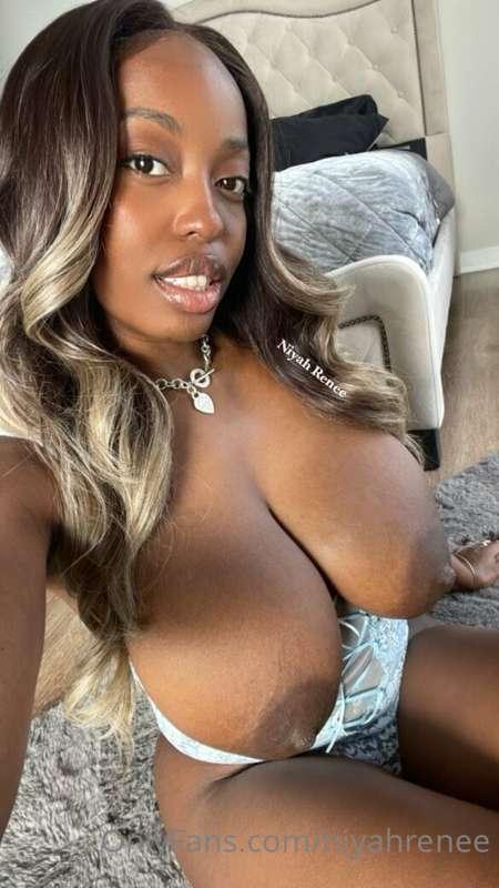 niyahrenee image #3