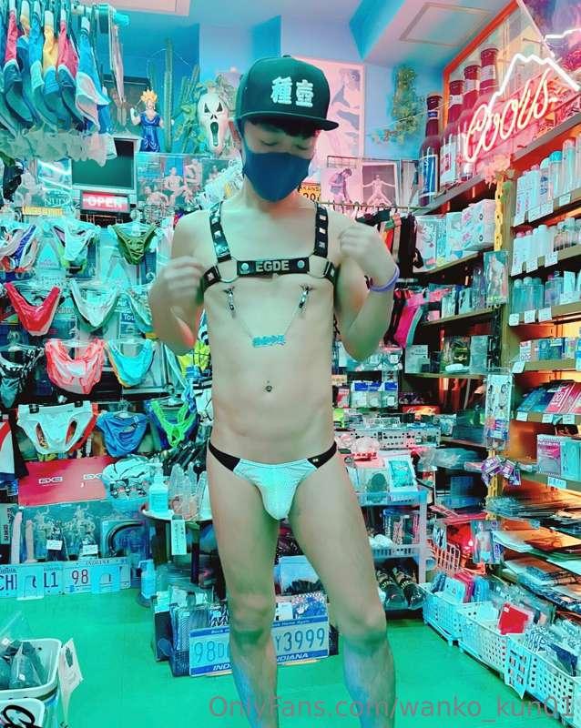 大阪の新世界のショップで
種壺として脱いできました！