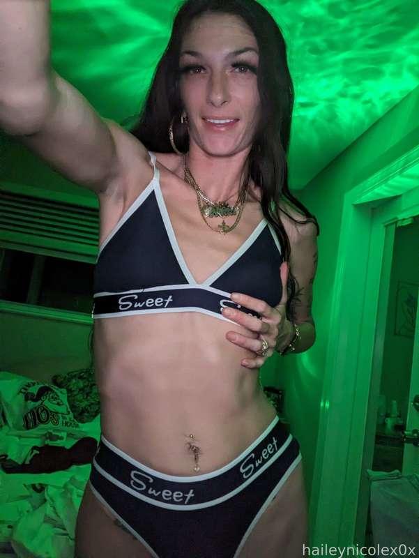 haileynicolex0x image #0