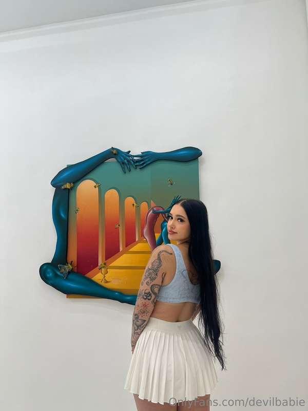 visiting one of my favourite artist's solo show! 💓 (almendra..