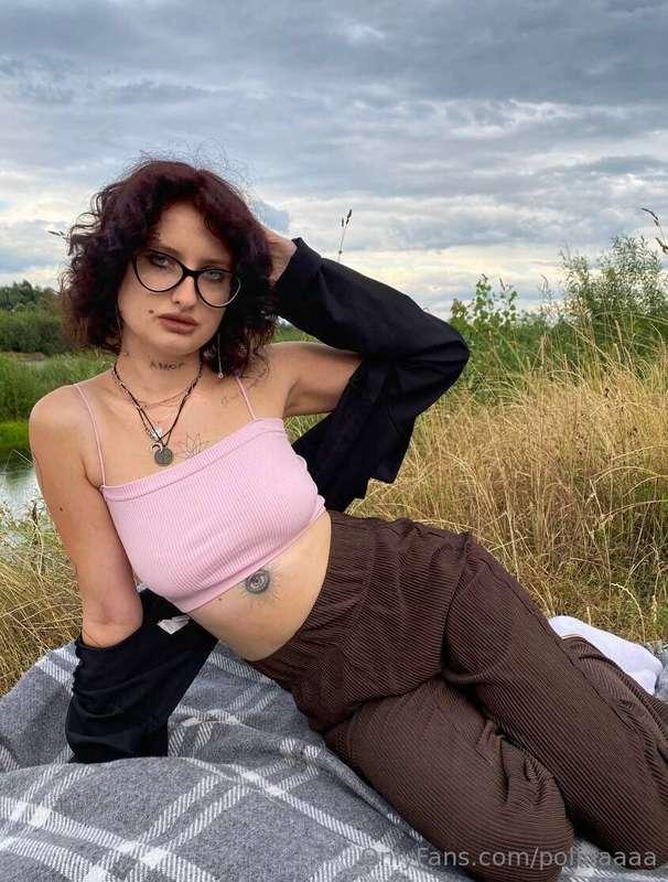 This baby @jessica_sexology wants you to take off everything..