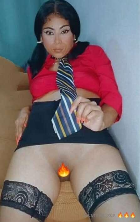 AVAILABLE CUSTOM 🔥 AVAILABLE VIDEO CALL 🔞