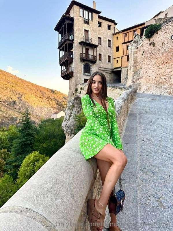 @natawow with hot roots🔥 well-groomed body and tight holes🥵😱..