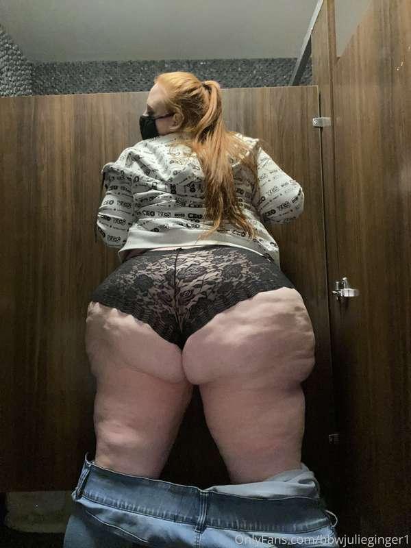 Big ass 🚨