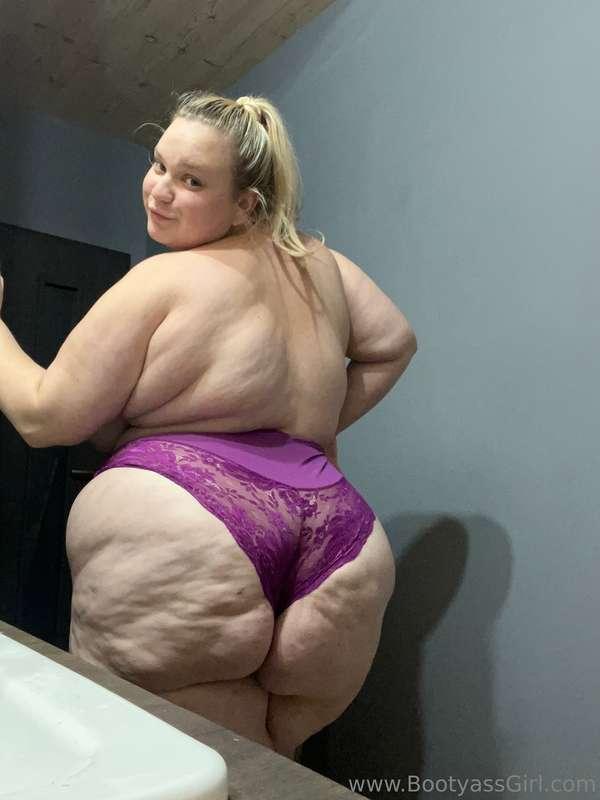 bootyassgirl image #1