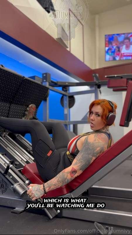 **SFW WORKOUT WEDNESDAY - Leg Day!** Tips are appreciated - ..
