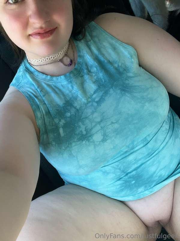 Few more pics while driving ;) 