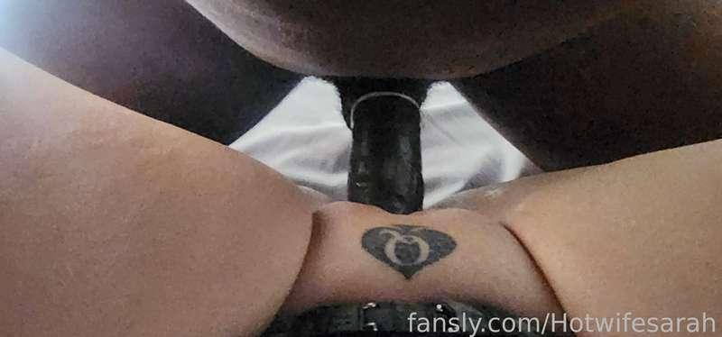 hotwifesarah image #1