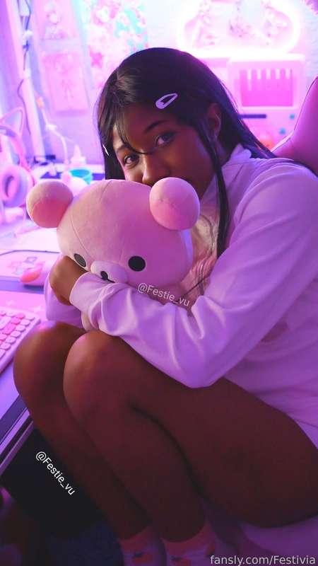 can i be your support under the desk while you gaming?
.
.
.
☆ #Ebony #gamergirl 
#teen #slut #cute#cosplay #Egirl #petite ☆