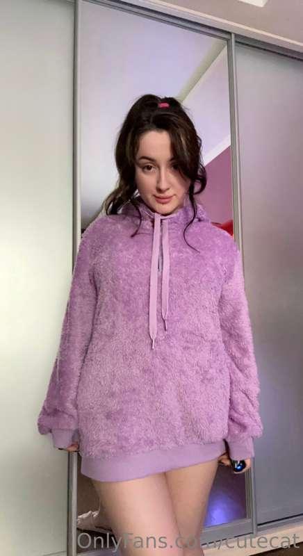 A little home style, haha!😂 Am I still hot even in this outf..