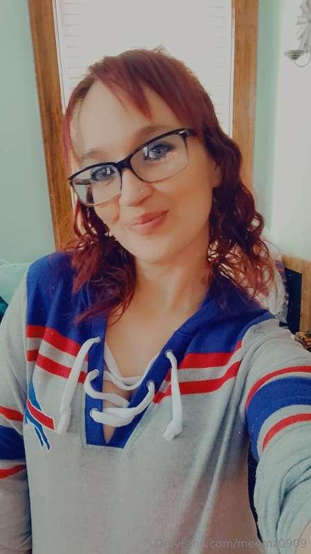 Let's go Buffalo 💙❤️💙❤️

That means live titty drop day for ..
