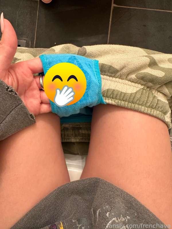 all access treat!!
my panties after 10 minutes 

#wet #panties #wetpanties #creamy #creamypanties #pussy #cute #panty #fyp #cream #wetpussy