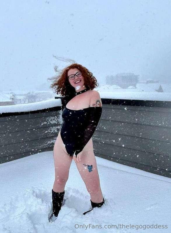 Another snow pic for your viewing pleasure 🥰