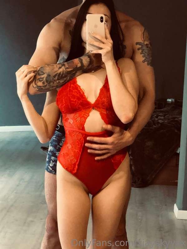 Throwback when we went to night hotels 😈😈 who would love to ..