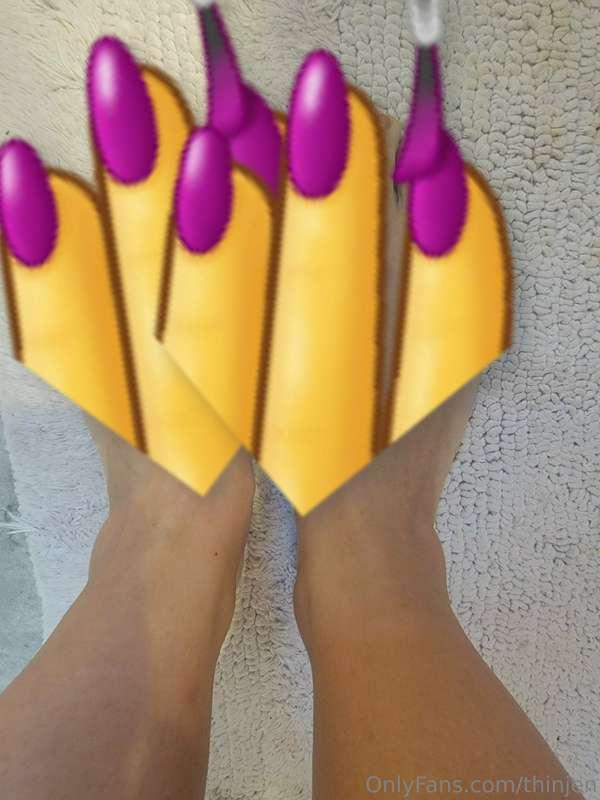 I also love my new toenail color. 
Shooting this pic over fo..