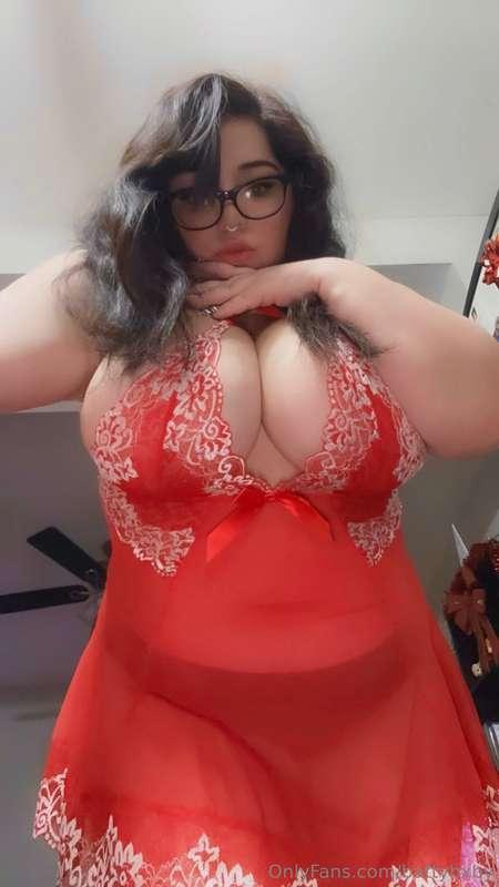 Pov : I got you under my heel 😩💋