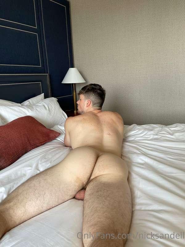 Happy Friday 🍑🥜