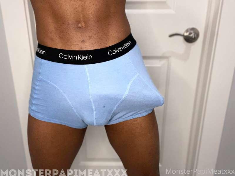 PEEK A BOO! 🙈

He’s getting a little too big for these, migh..