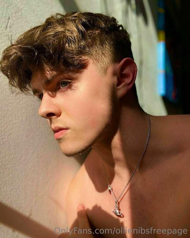 Naughty VIP playground. Dare to swing? 🎠😏https://onlyfans.co..