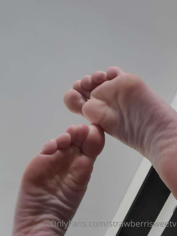 strawberrisweetv image #0