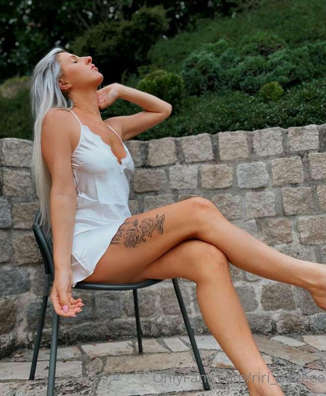 🌱ℐ𝒸𝒽 𝓁𝒾𝑒𝒷𝑒 𝒹𝑒𝓃 𝒢𝒶𝓇𝓉𝑒𝓃🌿

… ich befinde mich im Lustgarten💘⛲️✨..