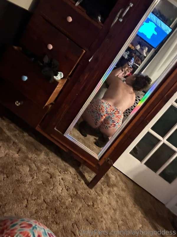 playboigoddess image #0