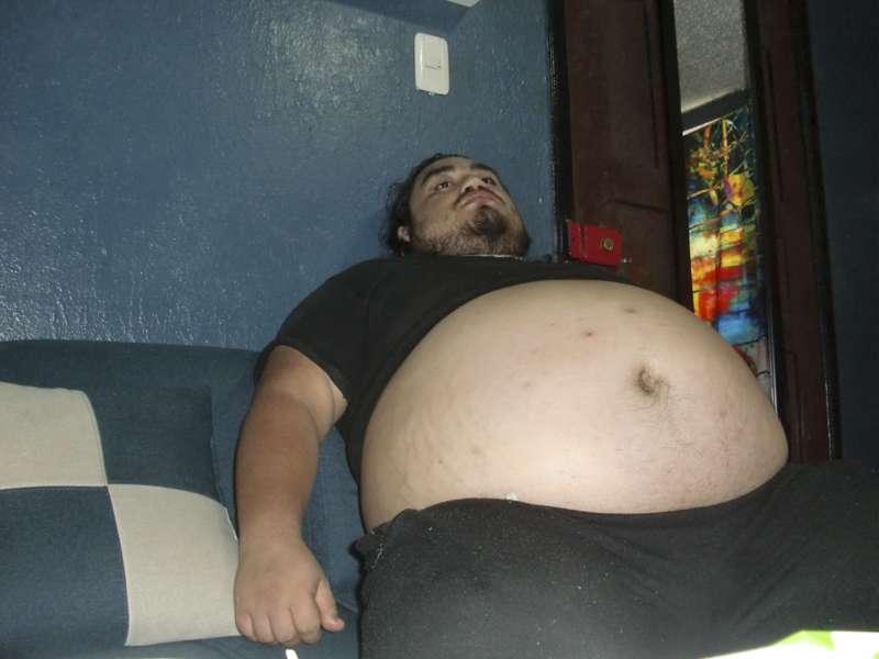 Gordito Andrew, eating and resting