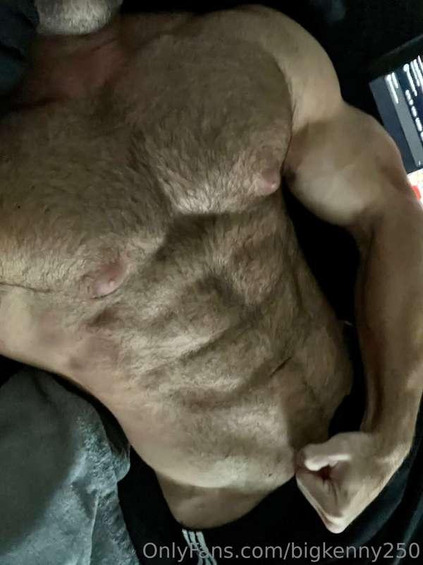 Happy Saturday worshippers 🤴🏻💪🏼🤑