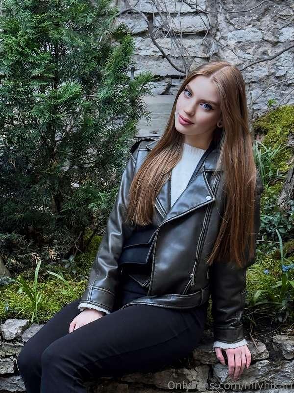 My eyes are shining extra bright today... maybe you're the r..